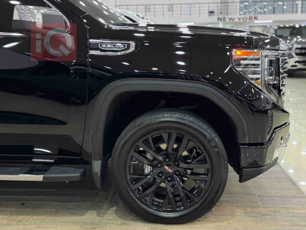 GMC Sierra
